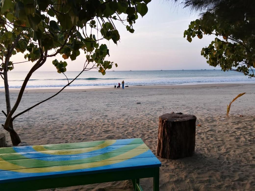 Pantai Camara *